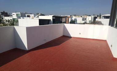 Estrena casa en renta en La Cima coto G