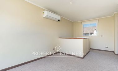 Hermosa casa en Condominio Alto Sacramento, seguridad 24/7 Linderos – Buin