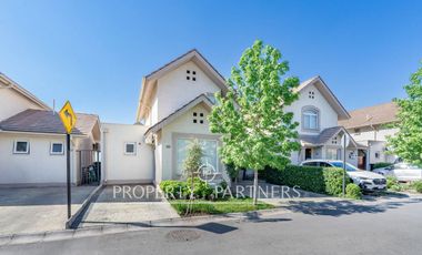 Hermosa casa en Condominio Alto Sacramento, seguridad 24/7 Linderos – Buin