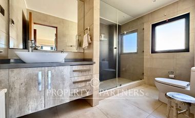 Moderna casa mediterránea en Pingueral