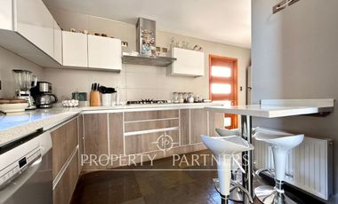 Moderna casa mediterránea en Pingueral