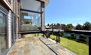 Moderna casa mediterránea en Pingueral