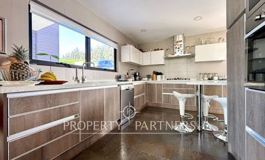 Moderna casa mediterránea en Pingueral