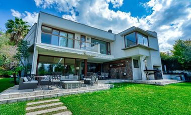 Excelente casa mediterránea en Manquehue Oriente