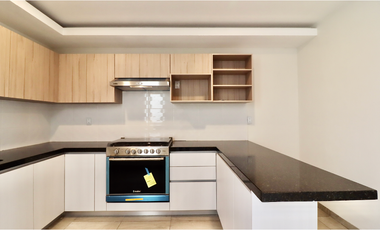 CASA EN VENTA EN CAÑADAS TRES MARÍAS