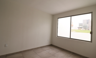 CASA EN VENTA EN CAÑADAS TRES MARÍAS