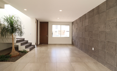 CASA EN VENTA EN CAÑADAS TRES MARÍAS