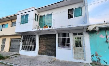 Casa en Venta Veracruz, Col. 21 de Abril, Excelente Ubicación