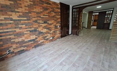 ARRIENDO de CASA RESIDENCIAL en LA ESTRELLA