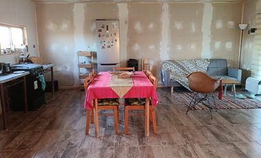 UBICADA EN CALLEJÓN BUSTAMANTE, KM 15 RUTA 55 CAMINO A PINTO