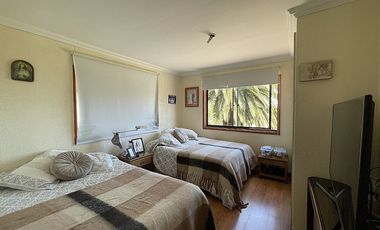 SE ARRIENDA HERMOSA CASA CON VISTA AL MAR (CÓD. 546)