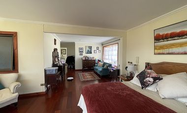 SE ARRIENDA HERMOSA CASA CON VISTA AL MAR (CÓD. 546)