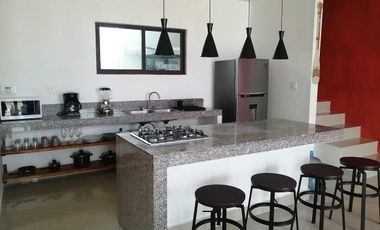 VILLA AMUEBLADA EN CHICXULUB PUERTO