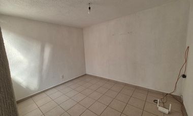 CASA EN RENTA DE UN PISO ZINACANTEPEC