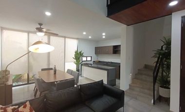 TOWNHOUSE EN RENTA AMUBLADO AL NORTE DE MERIDA ARIA  MONTEBELLO