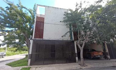 TOWNHOUSE EN RENTA AMUBLADO AL NORTE DE MERIDA ARIA  MONTEBELLO