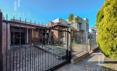 VENTA CASA 4 AMBIENTES CON PISCINA CLIMATIZADA Y QUINCHO EN LA MEJOR ZONA RESIDENCIAL DE RANELAGH