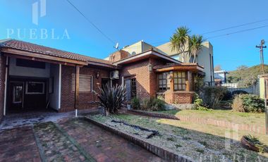 VENTA CASA 4 AMBIENTES CON PISCINA CLIMATIZADA Y QUINCHO EN LA MEJOR ZONA RESIDENCIAL DE RANELAGH