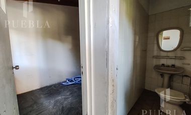 VENTA CASA 4 AMBIENTES CON PISCINA CLIMATIZADA Y QUINCHO EN LA MEJOR ZONA RESIDENCIAL DE RANELAGH