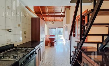 VENTA CASA 4 AMBIENTES CON PISCINA CLIMATIZADA Y QUINCHO EN LA MEJOR ZONA RESIDENCIAL DE RANELAGH