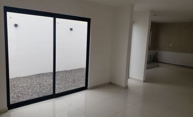 CASA EN VENTA,  CORREGIDORA POR EL PUEBLITO