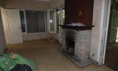 Casa en venta - 4 Dormitorios 3 Baños - Cochera - 1.464Mts2 - City Bell, La Plata