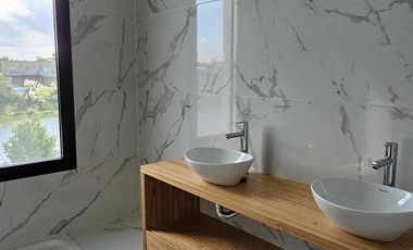 Casa en  venta en San Matías a la laguna 4 dormitorios pileta a estrenar 8187