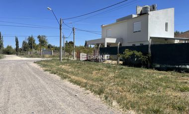 Venta - Lote en Stefenelli - Australia y Los Alamos -   T058