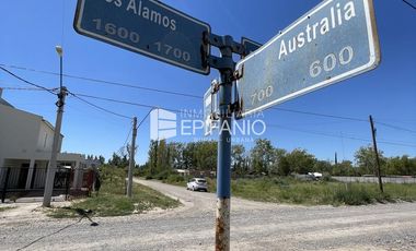 Venta - Lote en Stefenelli - Australia y Los Alamos -   T058