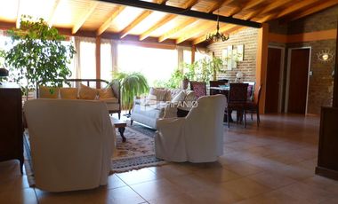 Casa - Venta - General Roca - Zona Residencial - C025