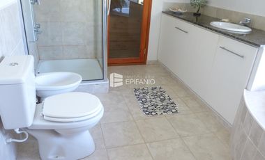 Casa - Venta - General Roca - Zona Residencial - C025