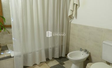 Casa - Venta - General Roca - Zona Residencial - C025