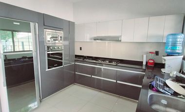 Casa de 3 recamaras AMUEBLADA en Villa de Alvarez, Colima