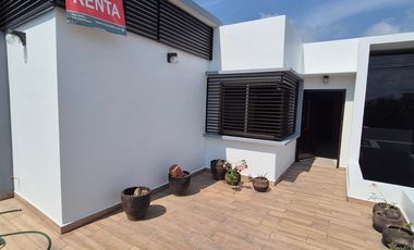 Casa de 3 recamaras AMUEBLADA en Villa de Alvarez, Colima