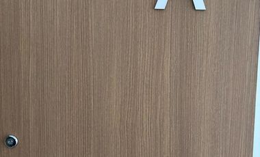 TRES AMBIENTES en VENTA a ESTRENAR . MOLDES al 900 . COLEGIALES