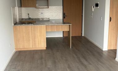 TRES AMBIENTES en VENTA a ESTRENAR . MOLDES al 900 . COLEGIALES