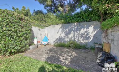 Casa olivos 4 ambientes cochera jardin pileta