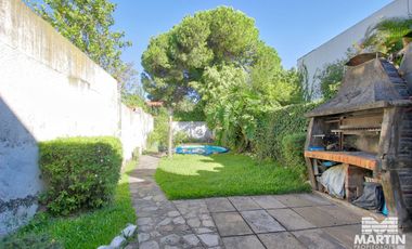 Casa olivos 4 ambientes cochera jardin pileta