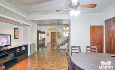 Casa olivos 4 ambientes cochera jardin pileta