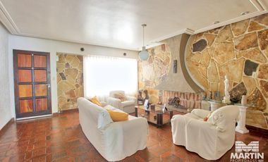 Casa olivos 4 ambientes cochera jardin pileta