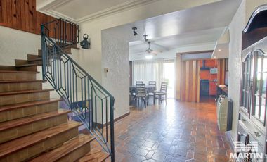 Casa olivos 4 ambientes cochera jardin pileta