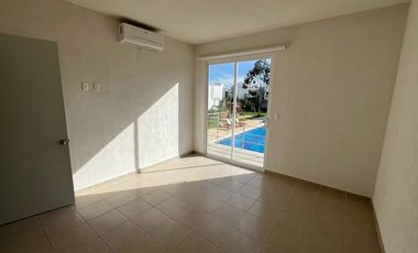 2 BD 1.5 BR Multi Level Home in Gated Community - Owner Financing Available!