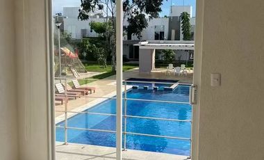 2 BD 1.5 BR Multi Level Home in Gated Community - Owner Financing Available!