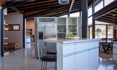 Casa con excelente vista en  Llao Llao!