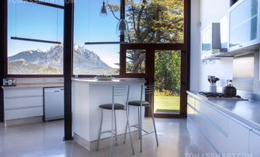 Casa con excelente vista en  Llao Llao!