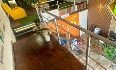 VENTA DE LOCAL EN ZAKIA EQUIPADO Y DOBLE ALTURA