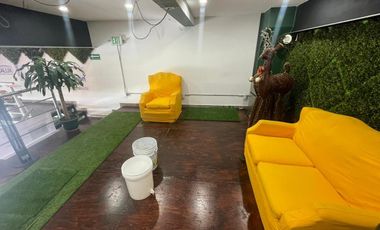 VENTA DE LOCAL EN ZAKIA EQUIPADO Y DOBLE ALTURA