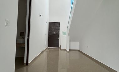 Casa en venta de 4 recámaras - Privada en Conkal
