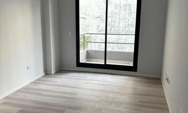 MONOAMBIENTE en VENTA a ESTRENAR . MOLDES al 900 . COLEGIALES