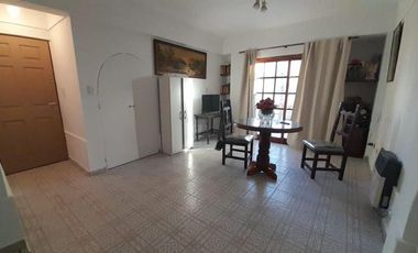 Departamento en venta - 2 Dormitorios 2 Baños - Cochera - 131Mts2 - Mar de Ajó
